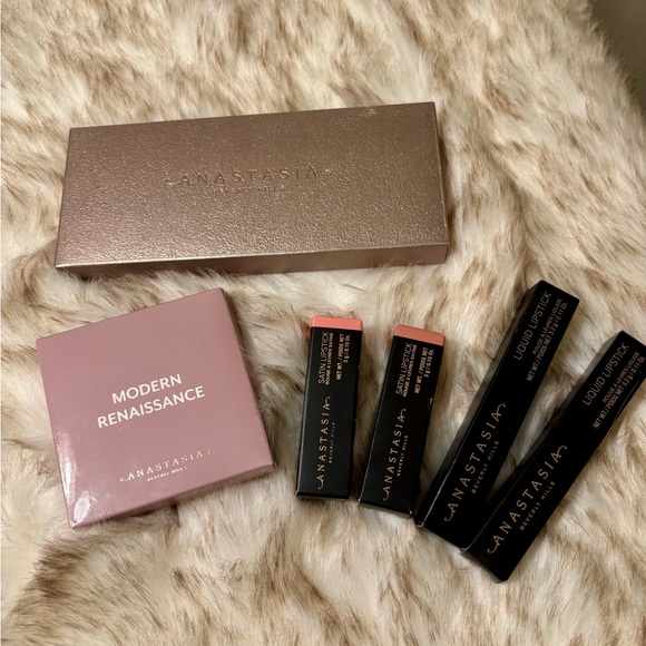 ABH Eye and Lip Beauty Bundle - Picture 2 of 9